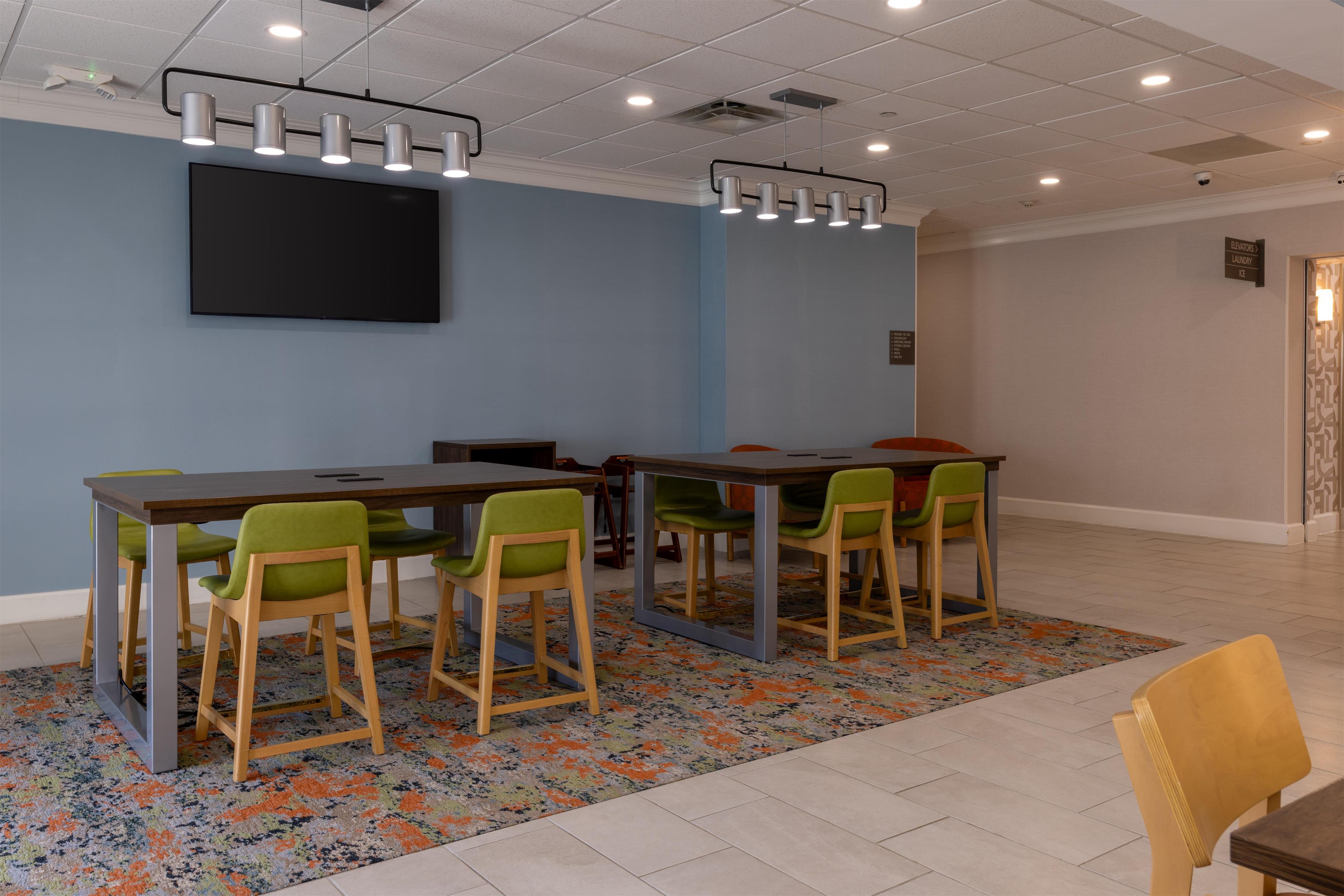 Lobby | Hampton Inn Lawrenceville Duluth