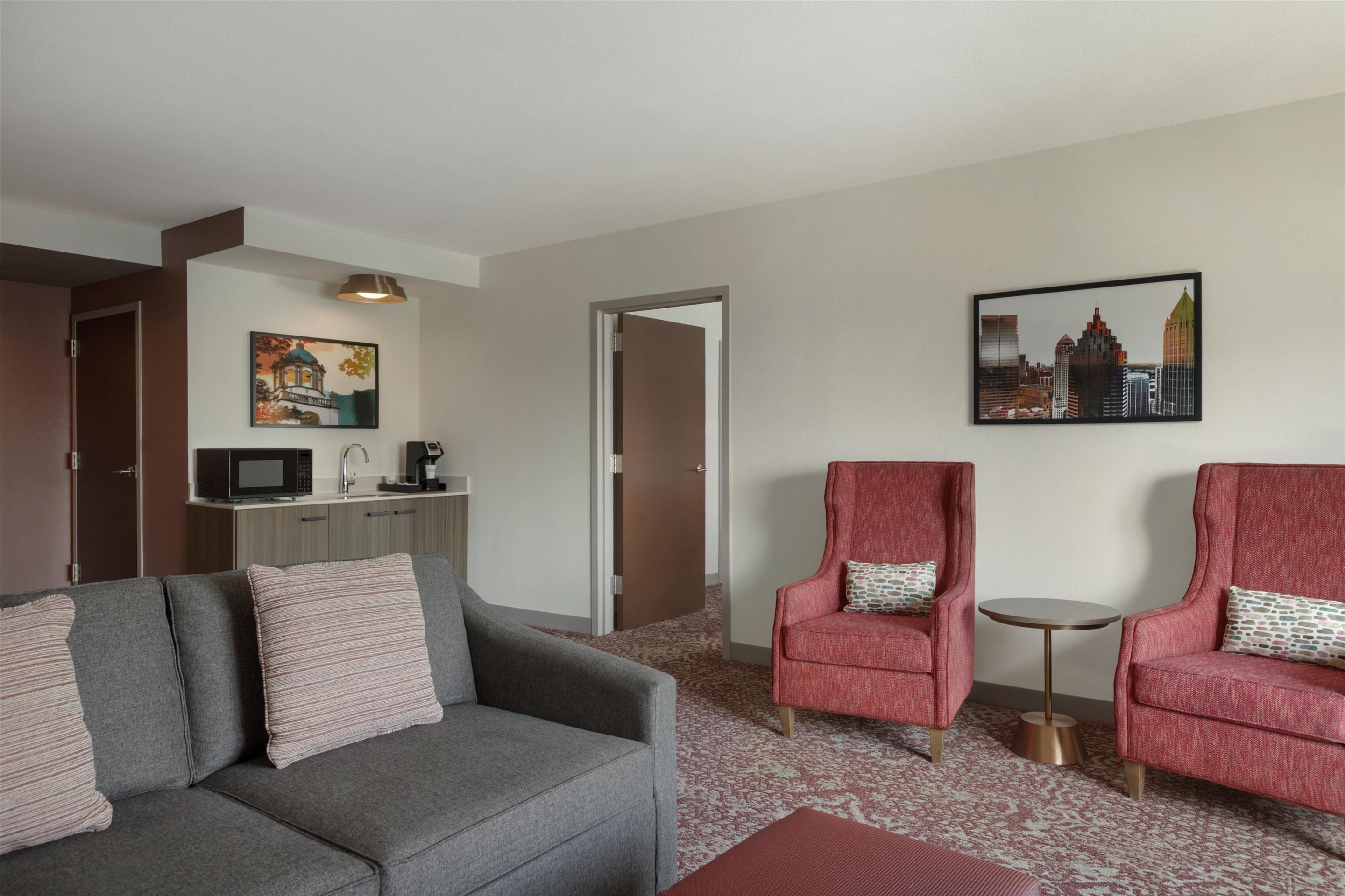Guest room