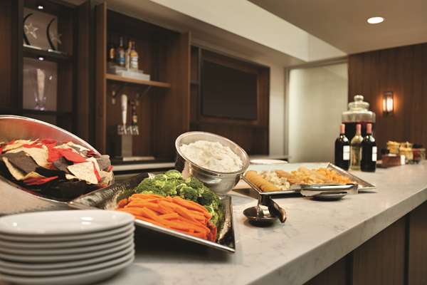 Restaurant - Embassy Suites Centennial Olympic Park Atlanta - I-75 & I-85, Exit 249B & 249C