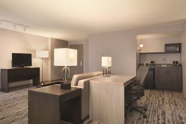  - Embassy Suites Centennial Olympic Park Atlanta - I-75 & I-85, Exit 249B & 249C