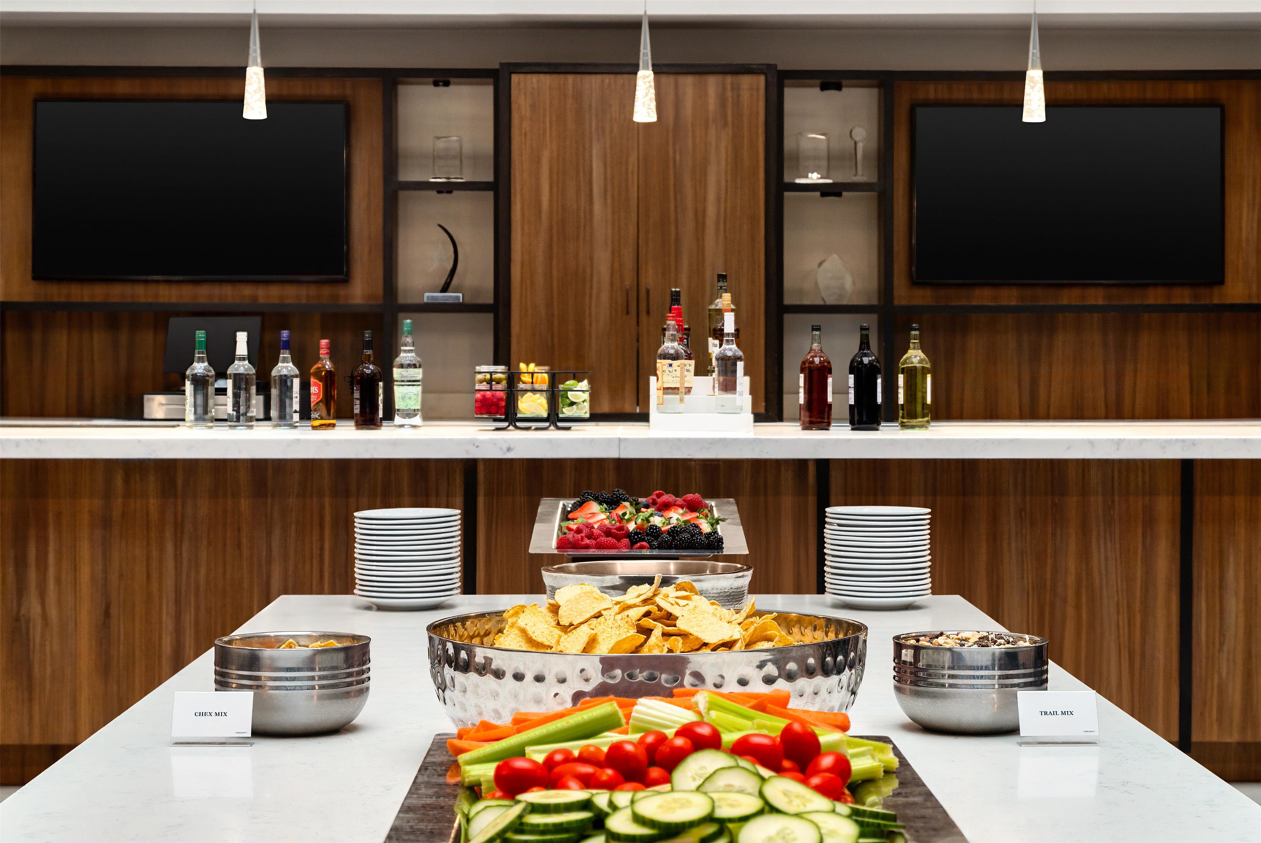 Restaurant | Embassy Suites by Hilton Atlanta at Centennial Olympic Park