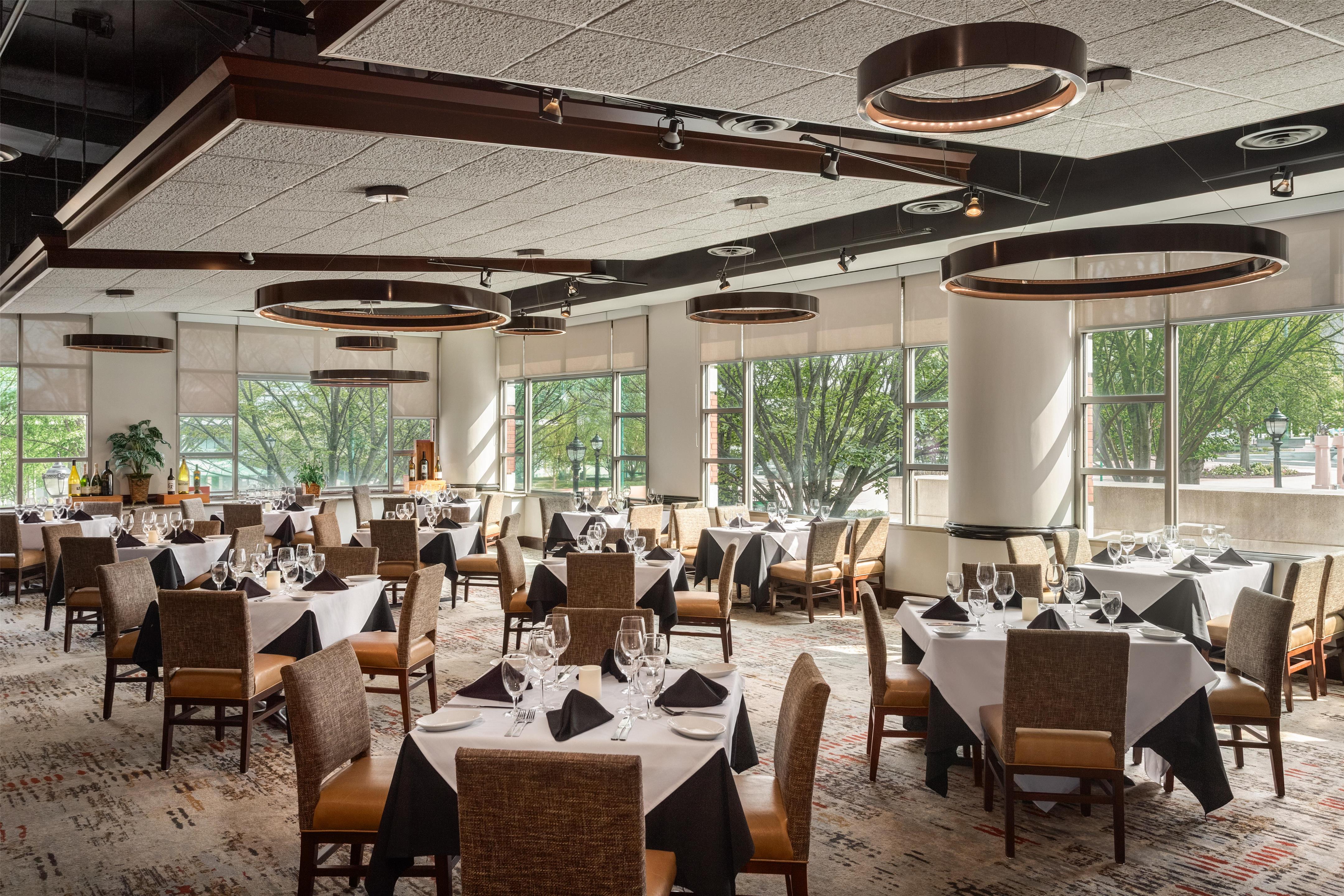 Restaurant | Embassy Suites by Hilton Atlanta at Centennial Olympic Park