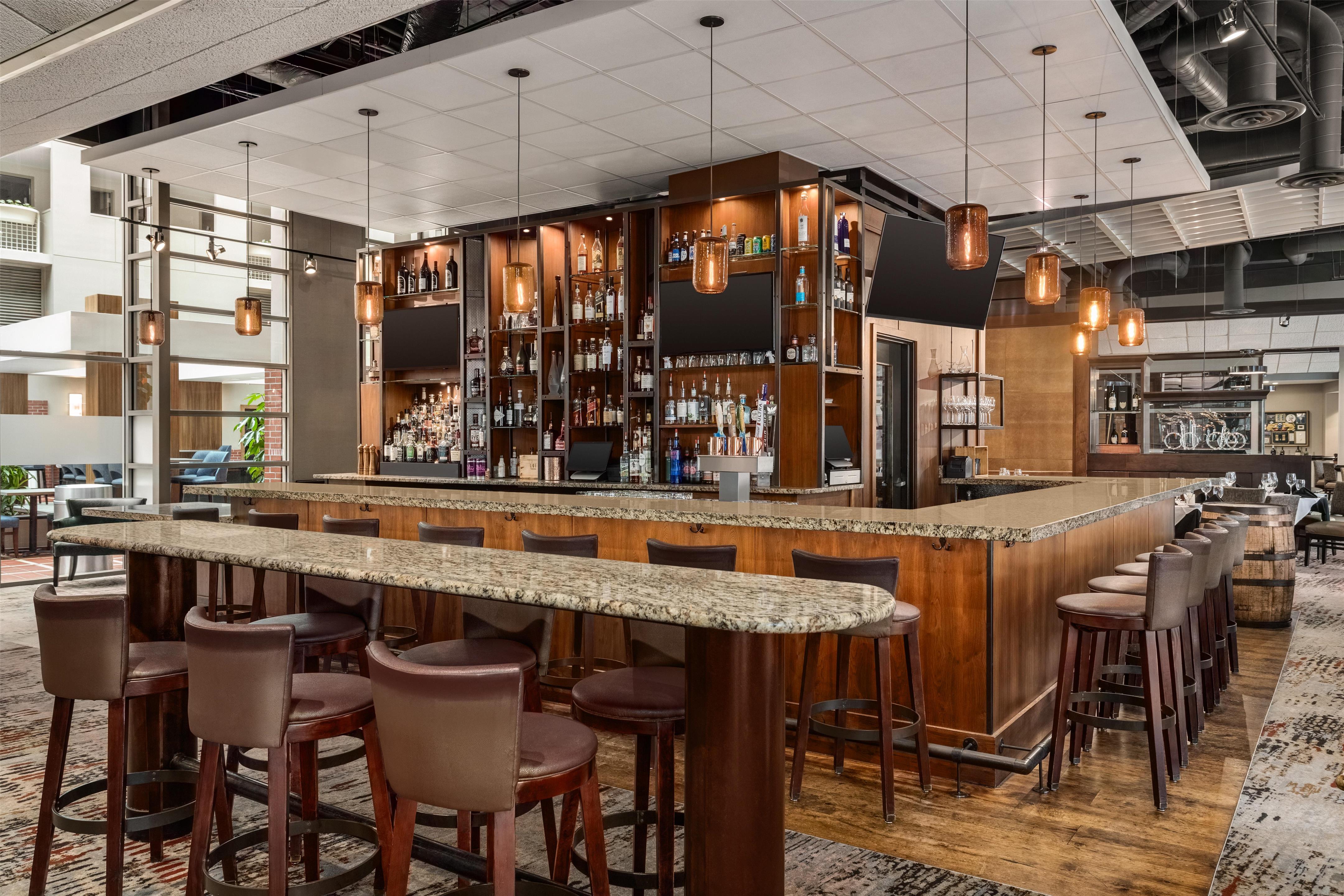 Restaurant | Embassy Suites by Hilton Atlanta at Centennial Olympic Park