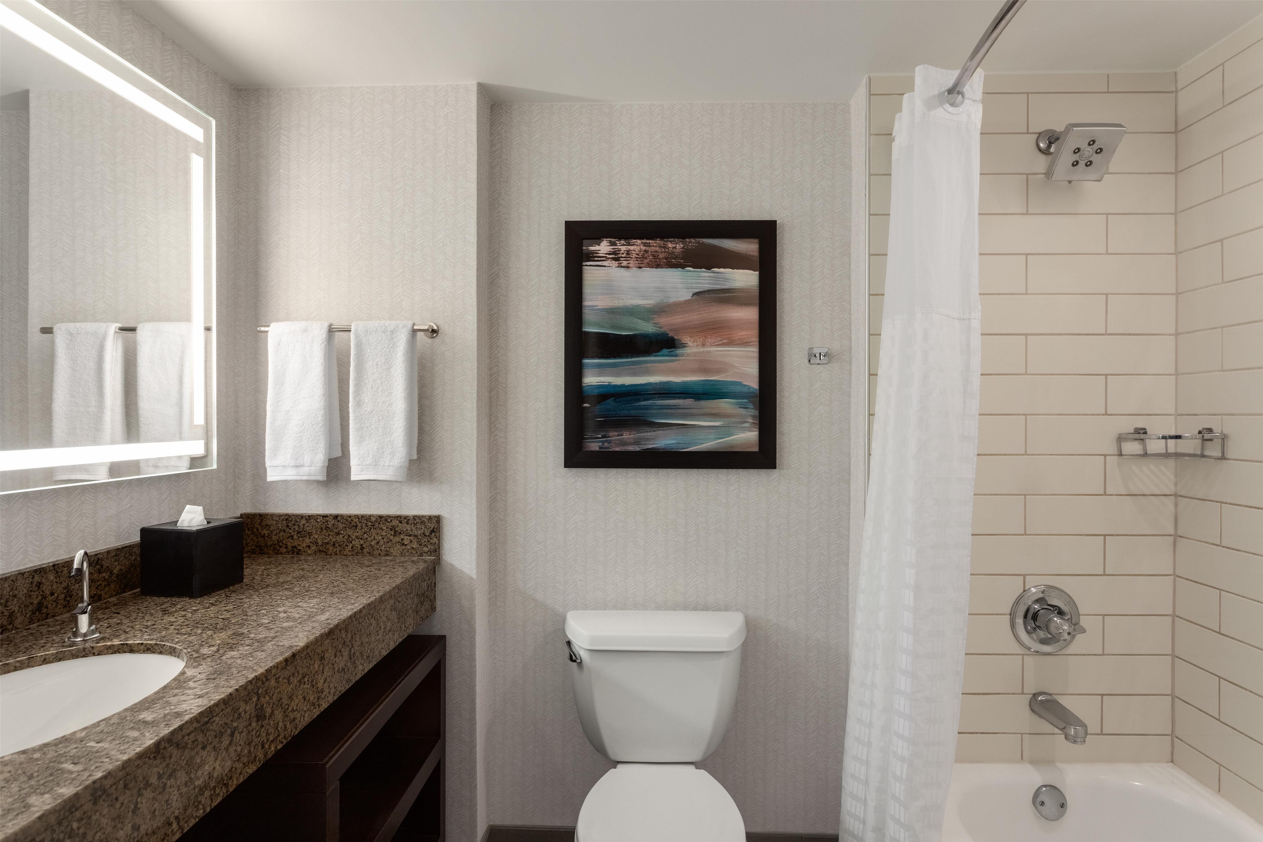 Guest room bath