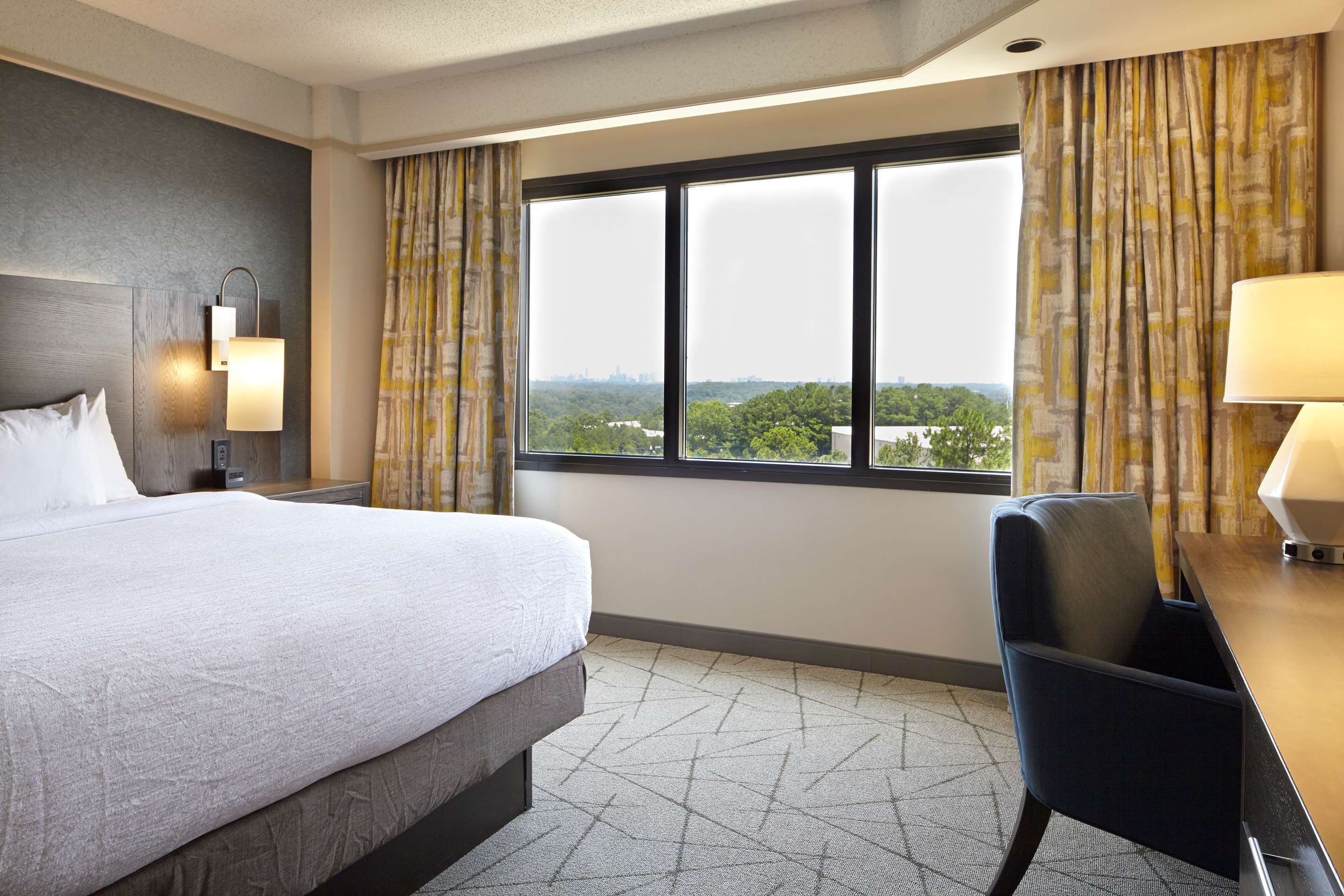 2 Room Suite - 1 King Bed - City View High Floor Non-smoking
