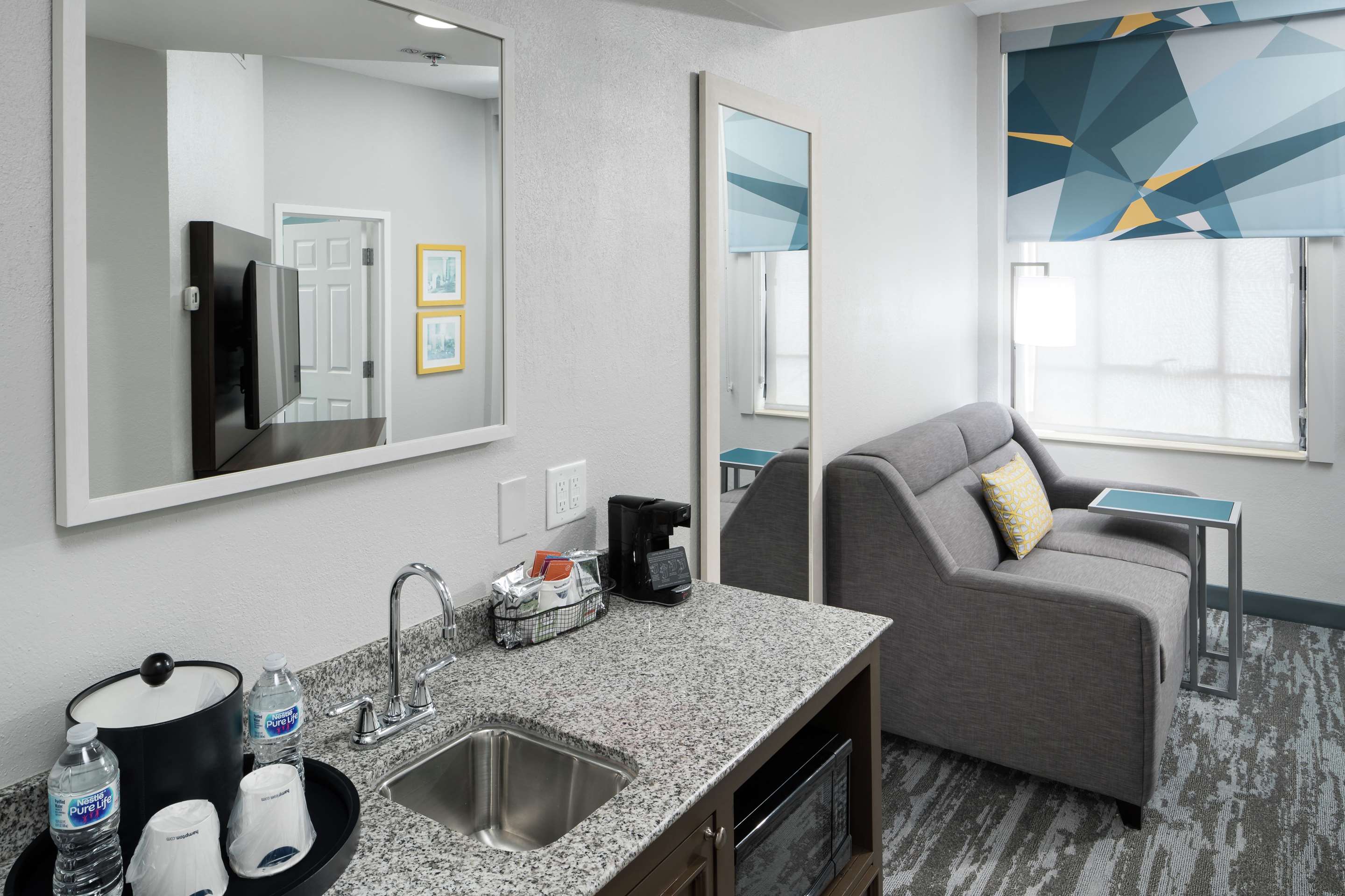 Guest room