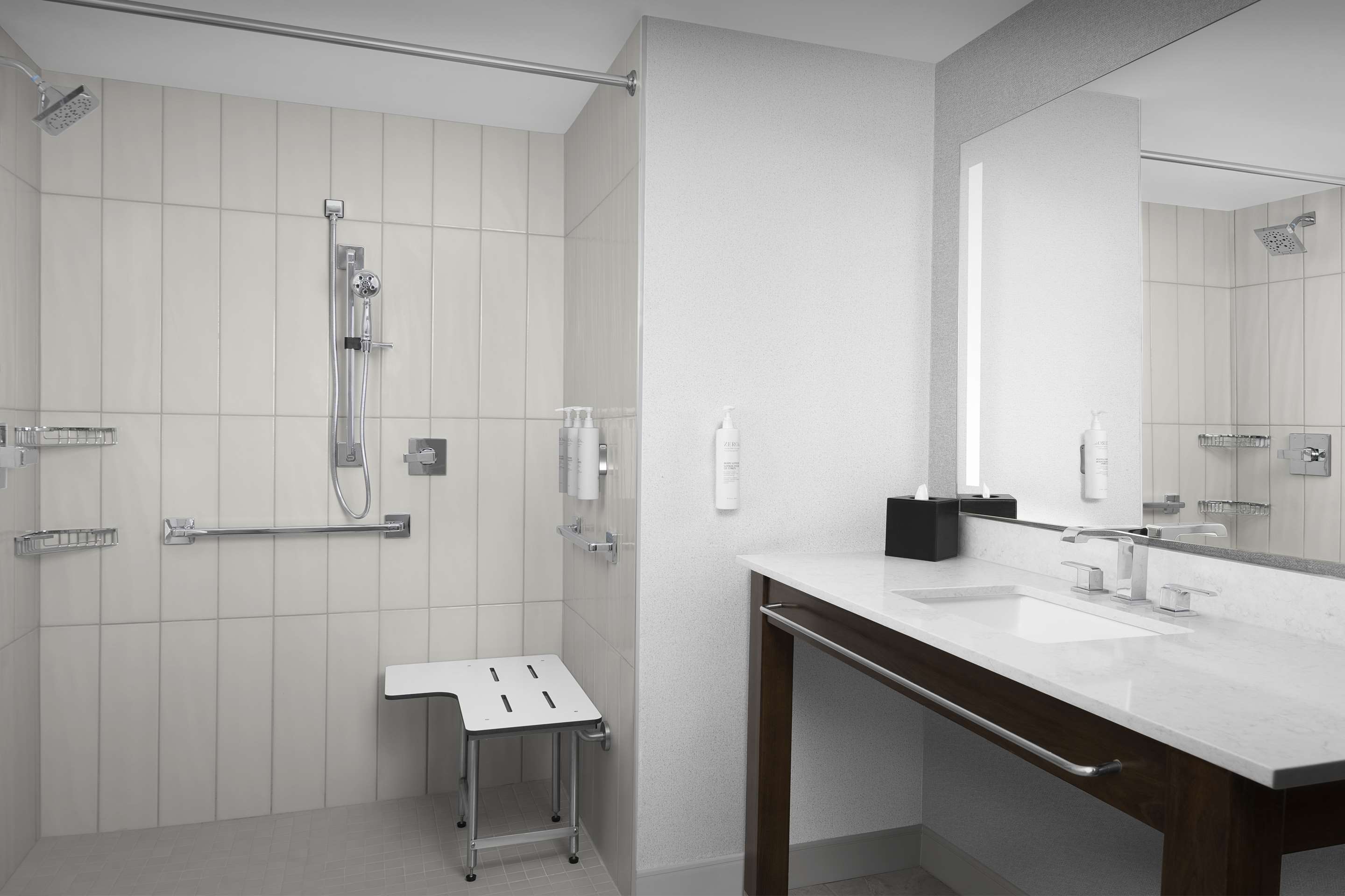 Guest room bath