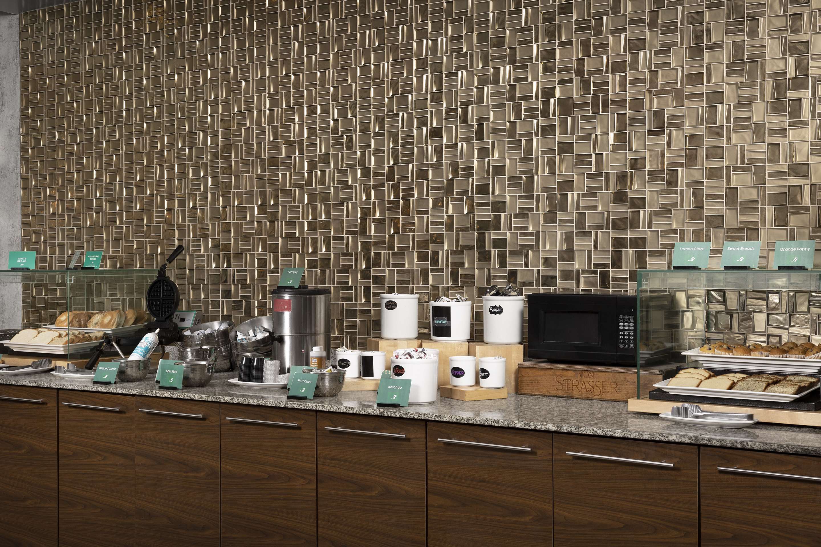 Breakfast Area | Embassy Suites Atlanta - Kennesaw Town Center