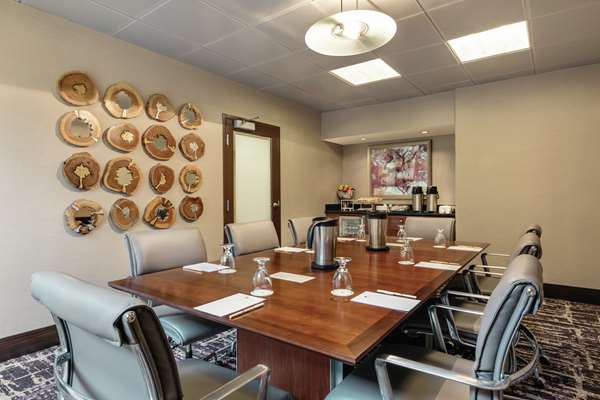 Restaurant - DoubleTree by Hilton Tucker - I-285, Exit 37