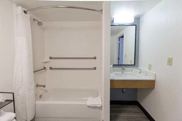  - Hilton Garden Inn Northpoint Alpharetta