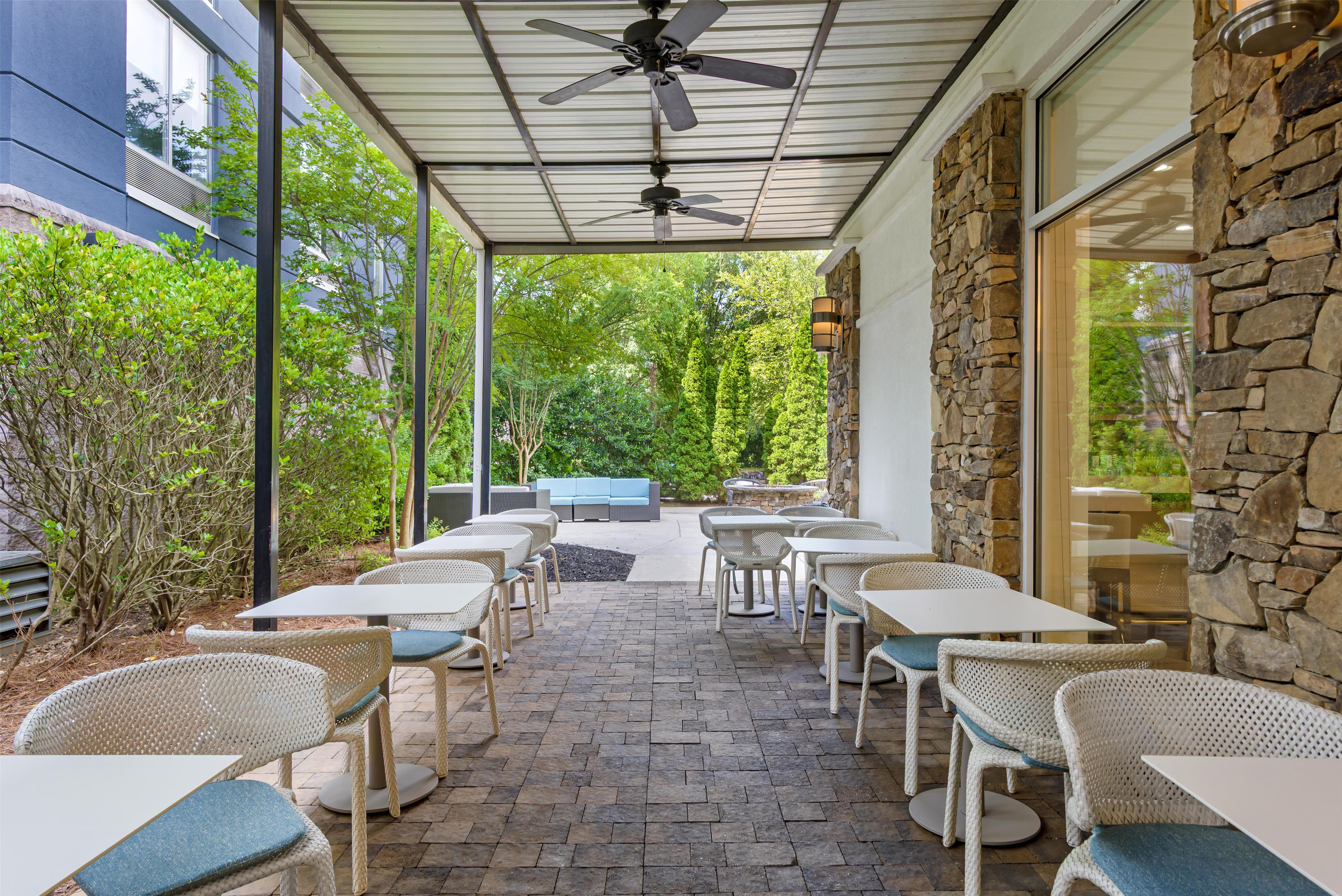 Exterior | Hilton Garden Inn Atlanta Northpoint
