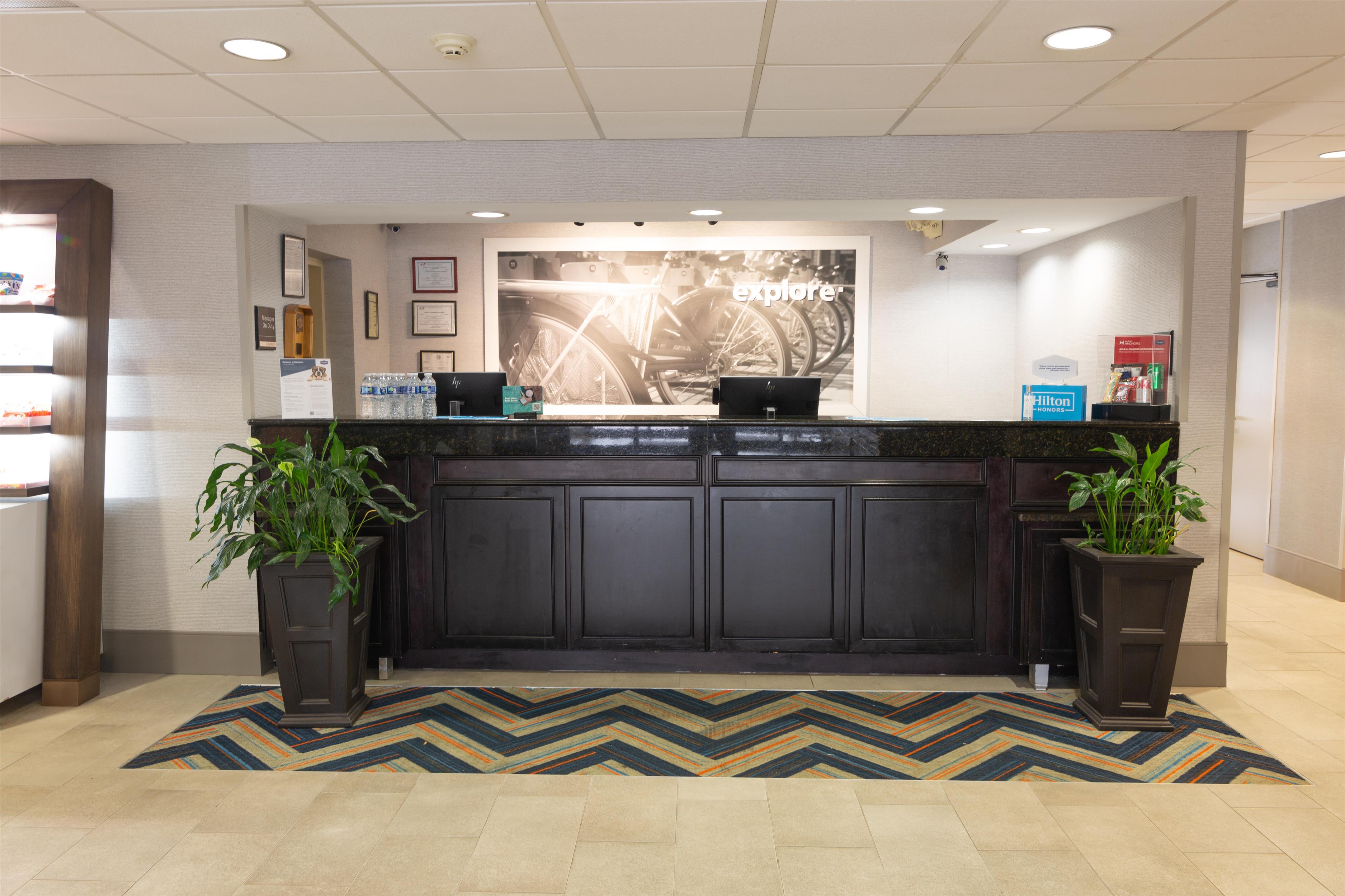 Reception | Hampton Inn Atlanta/Peachtree City