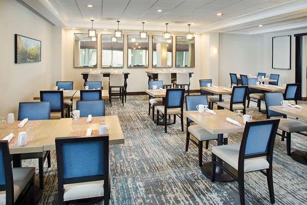 Restaurant - Hilton Suites Perimeter Atlanta