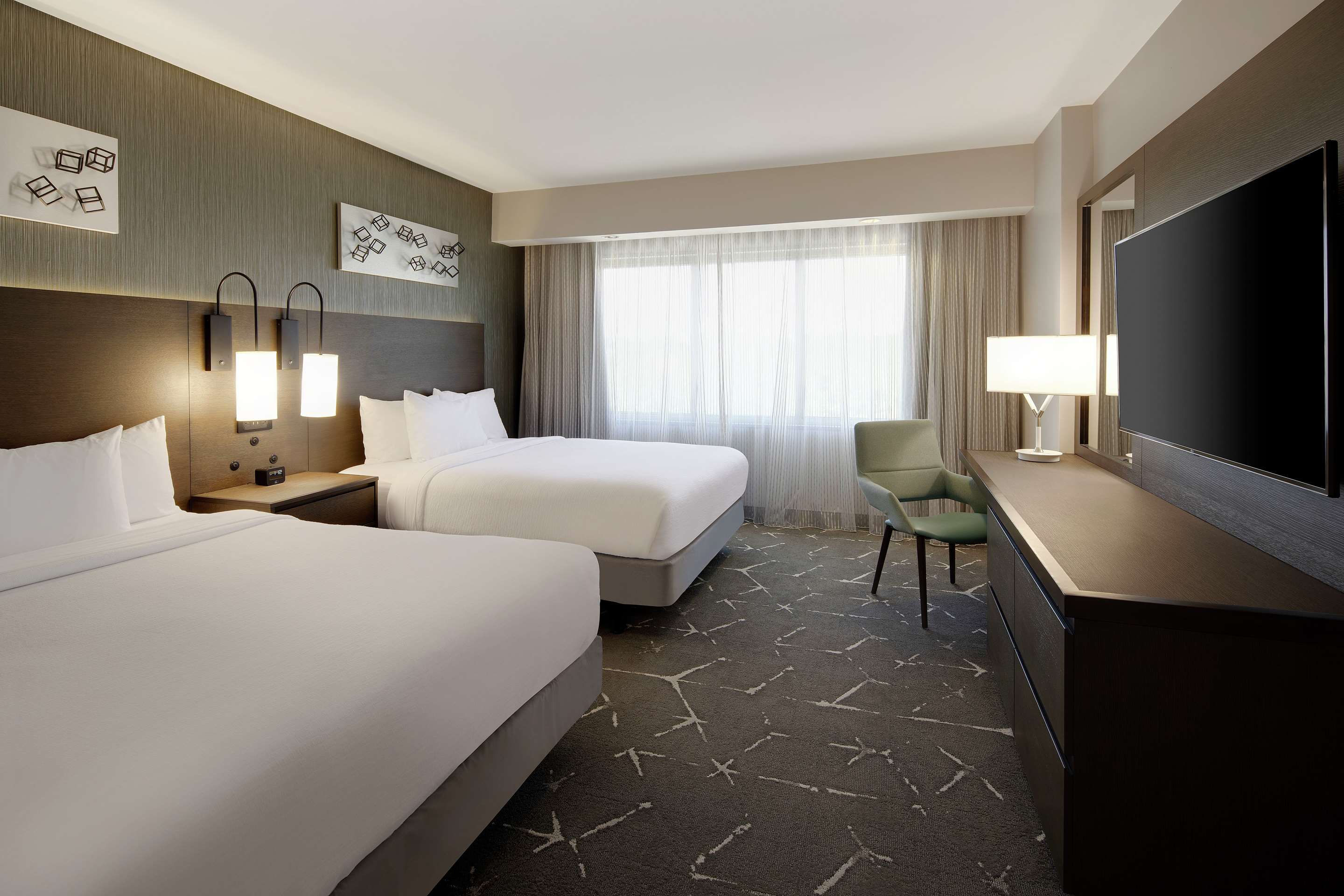Guest room