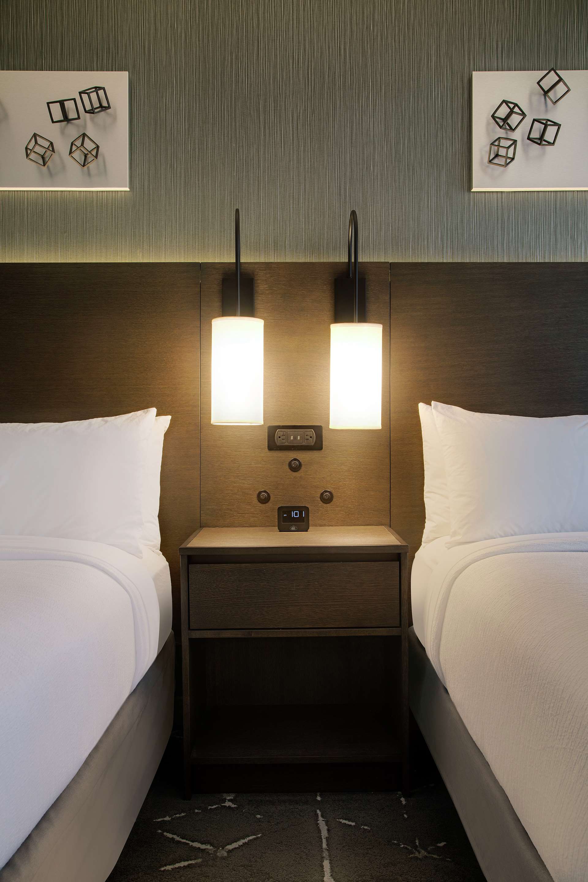 Guest room
