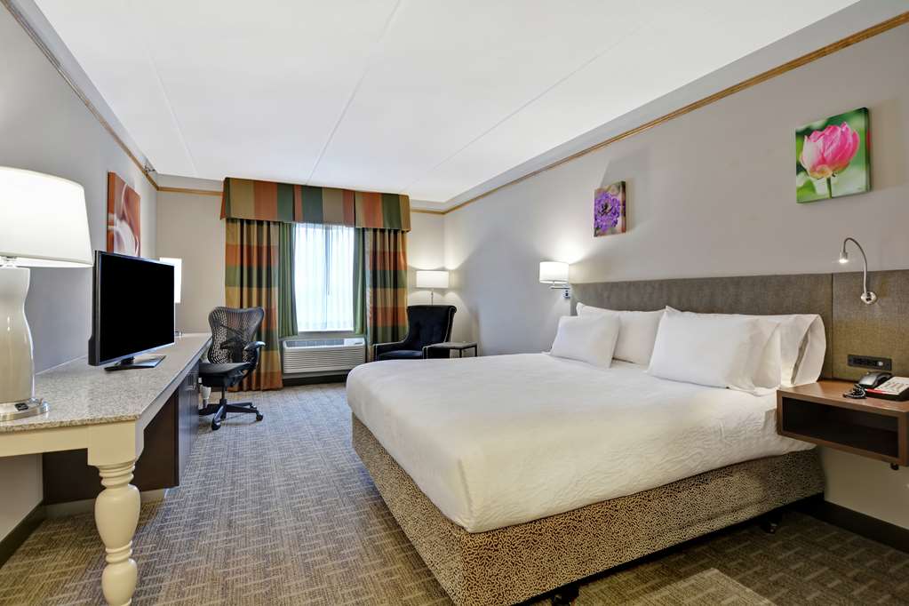 Hilton Garden Inn Appleton/Kimberly - Tap to explore photos