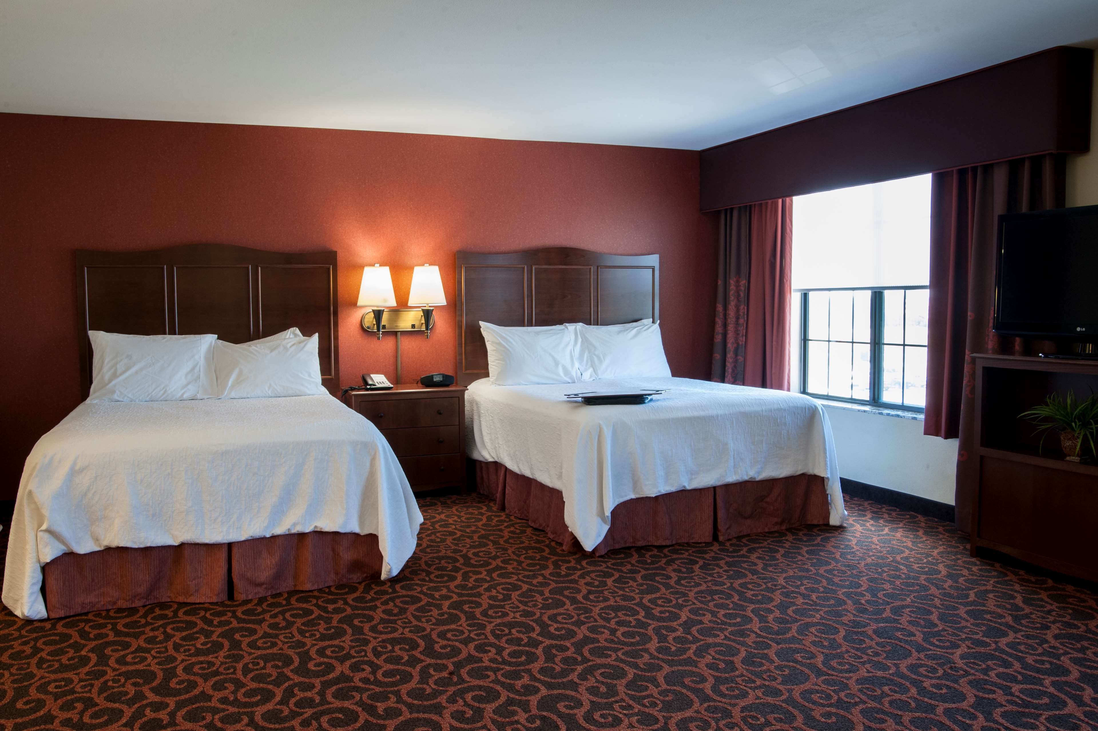 Hampton Inn and Suites Watertown Room Type - 2 QNS STUDIO SUITE NONSMOK