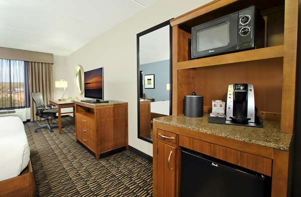  - Hilton Garden Inn Northwest Arboretum Austin