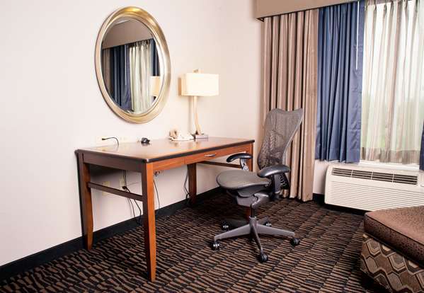  - Hilton Garden Inn Northwest Arboretum Austin