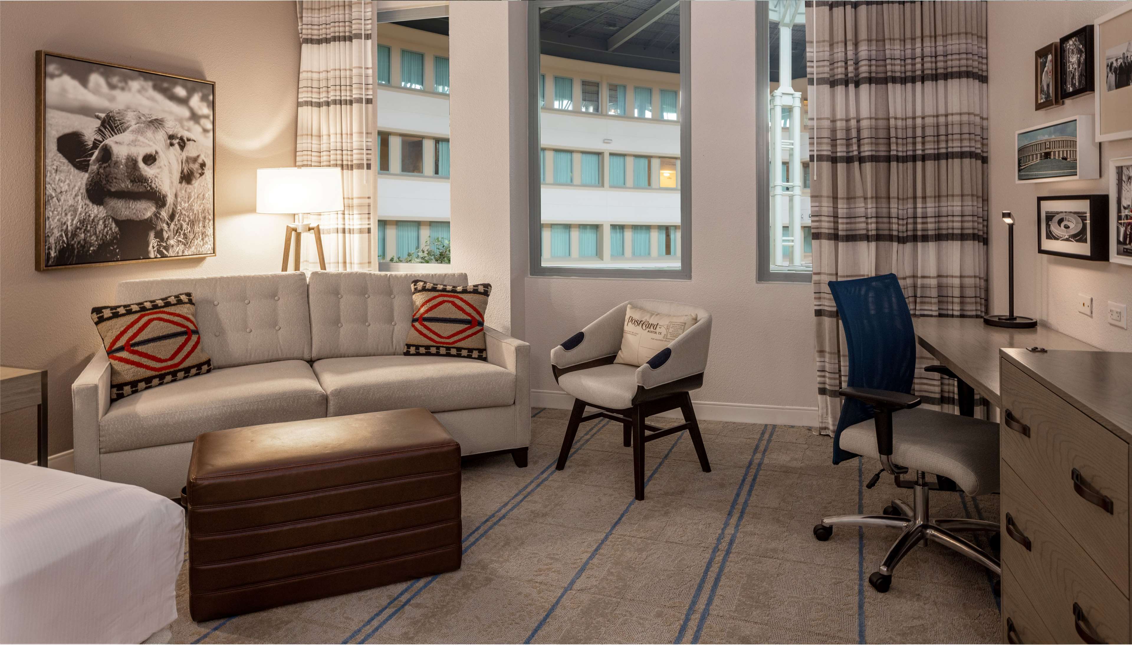 Hilton Austin Airport Room Type - PREMIER KING