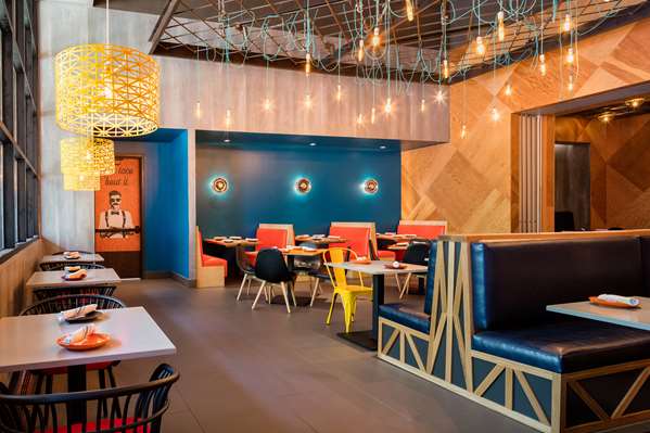 Restaurant - Hilton Hotel Austin - I-35, Exit 234B