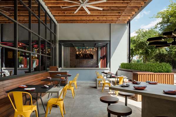 Restaurant - Hilton Hotel Austin - I-35, Exit 234B