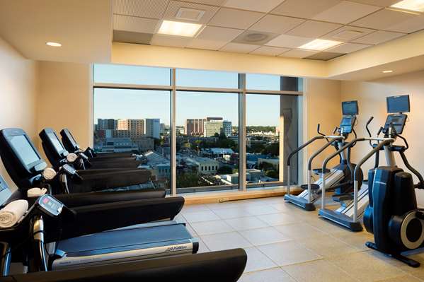 Fitness/ Exercise Room - Hilton Hotel Austin - I-35, Exit 234B