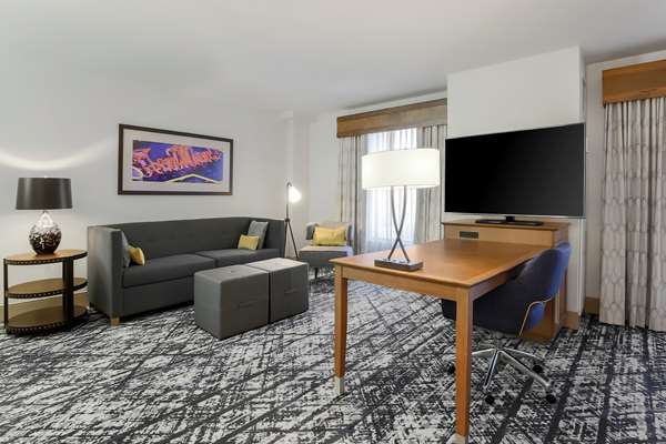  - Hampton Inn & Suites Convention Center Austin - I-35, Exit 234B
