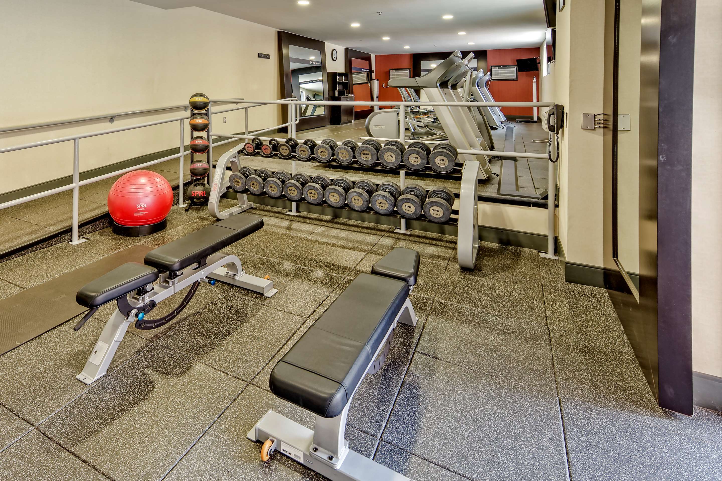 Health club fitness center gym | Hampton Inn & Suites Austin - Downtown / Convention Center