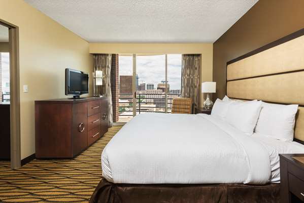  - DoubleTree Suites by Hilton Austin - I-35, Exit 235A