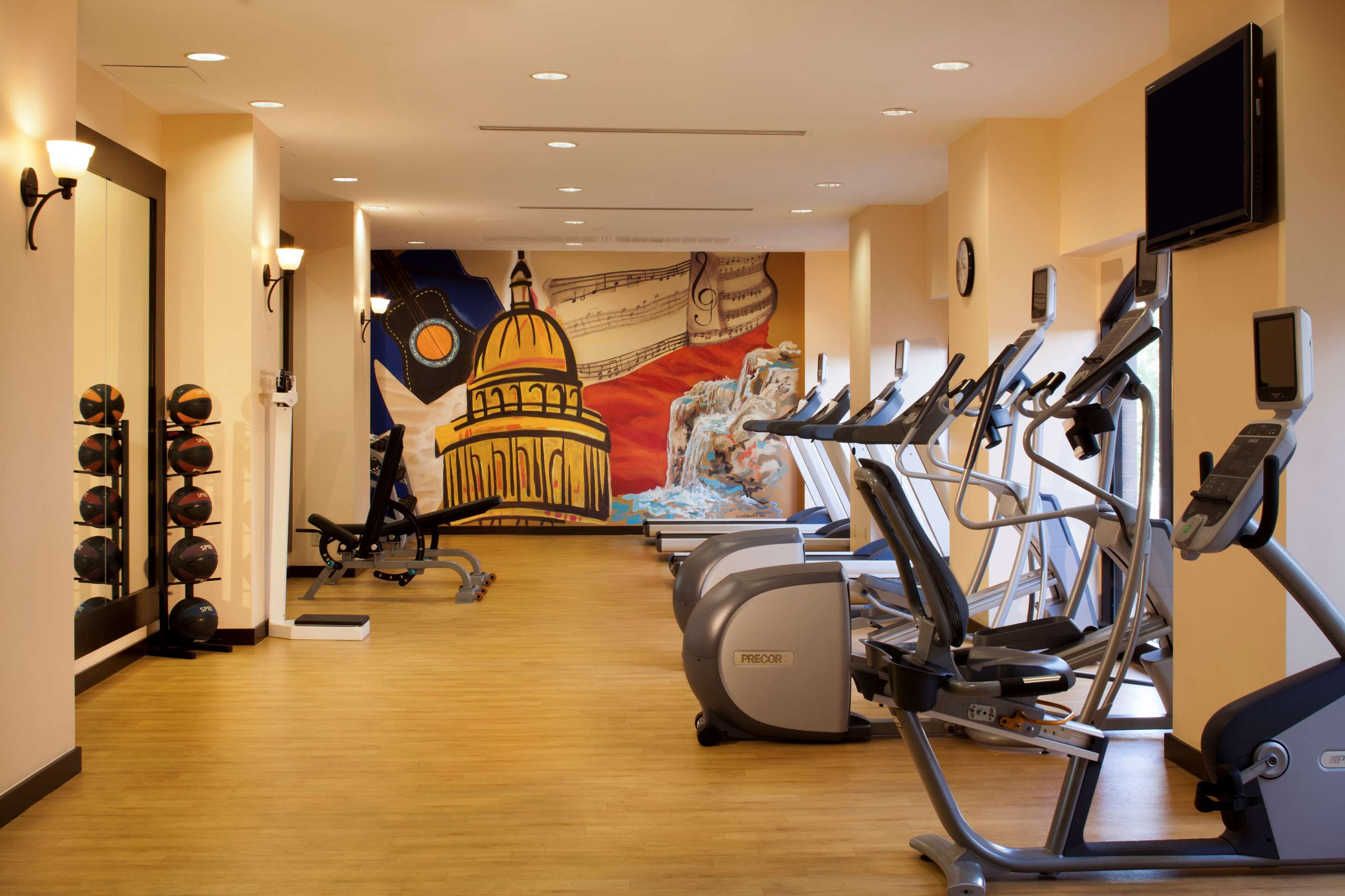 Health club fitness center gym | Hilton Garden Inn Austin Downtown