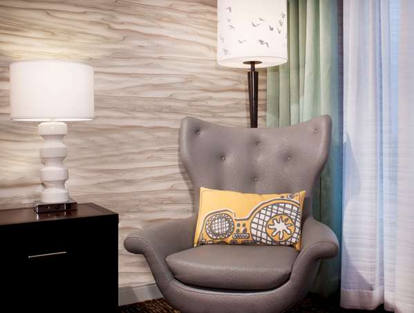  - Hilton Garden Inn Austin Downtown - I-35, Exit 234C