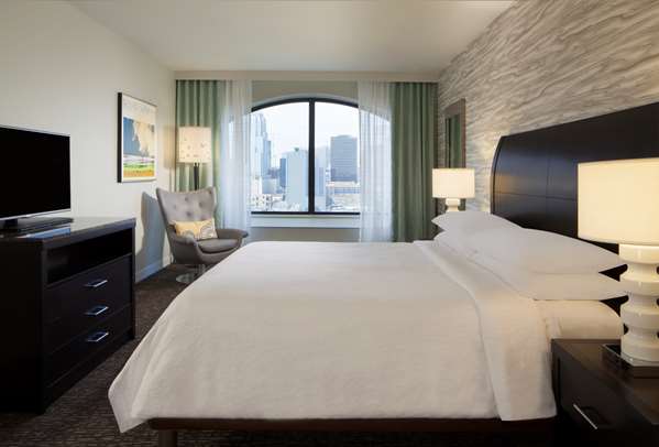  - Hilton Garden Inn Austin Downtown - I-35, Exit 234C