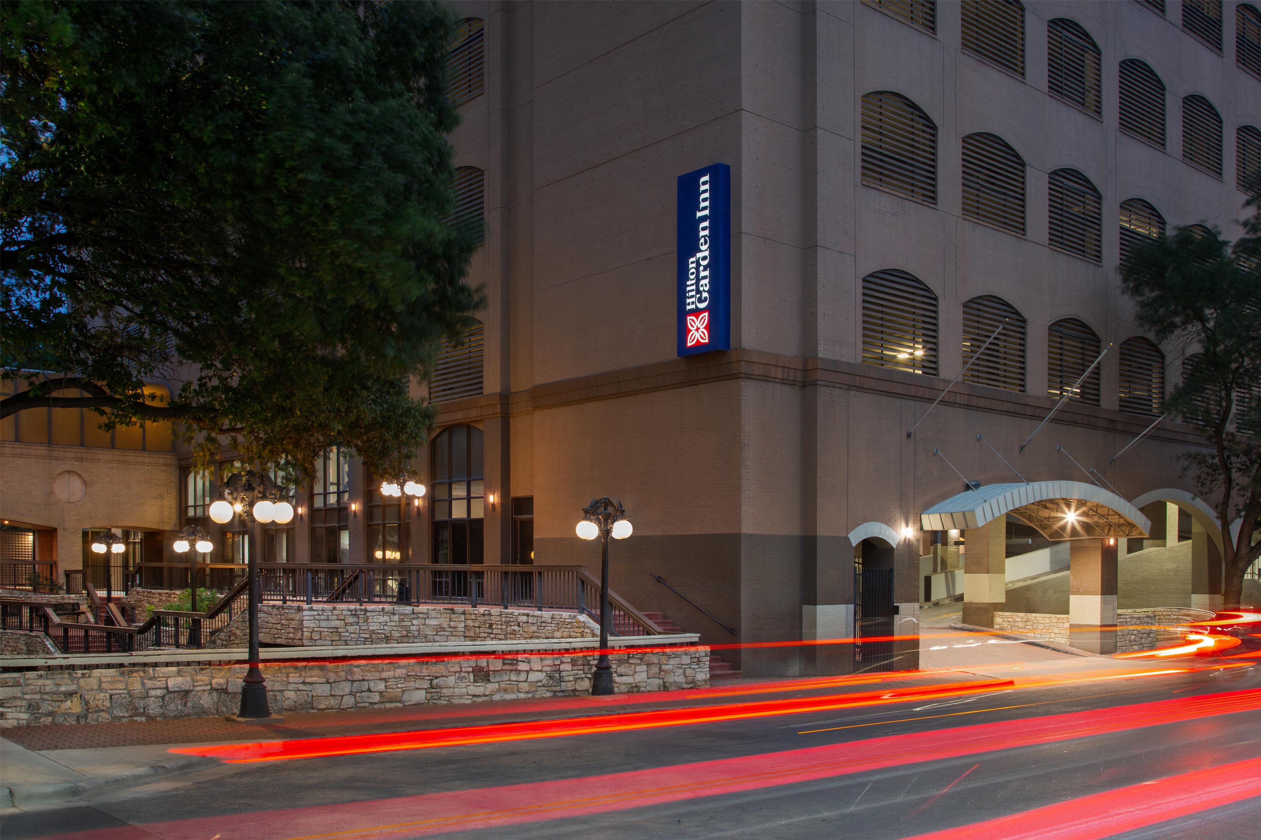 Exterior | Hilton Garden Inn Austin Downtown