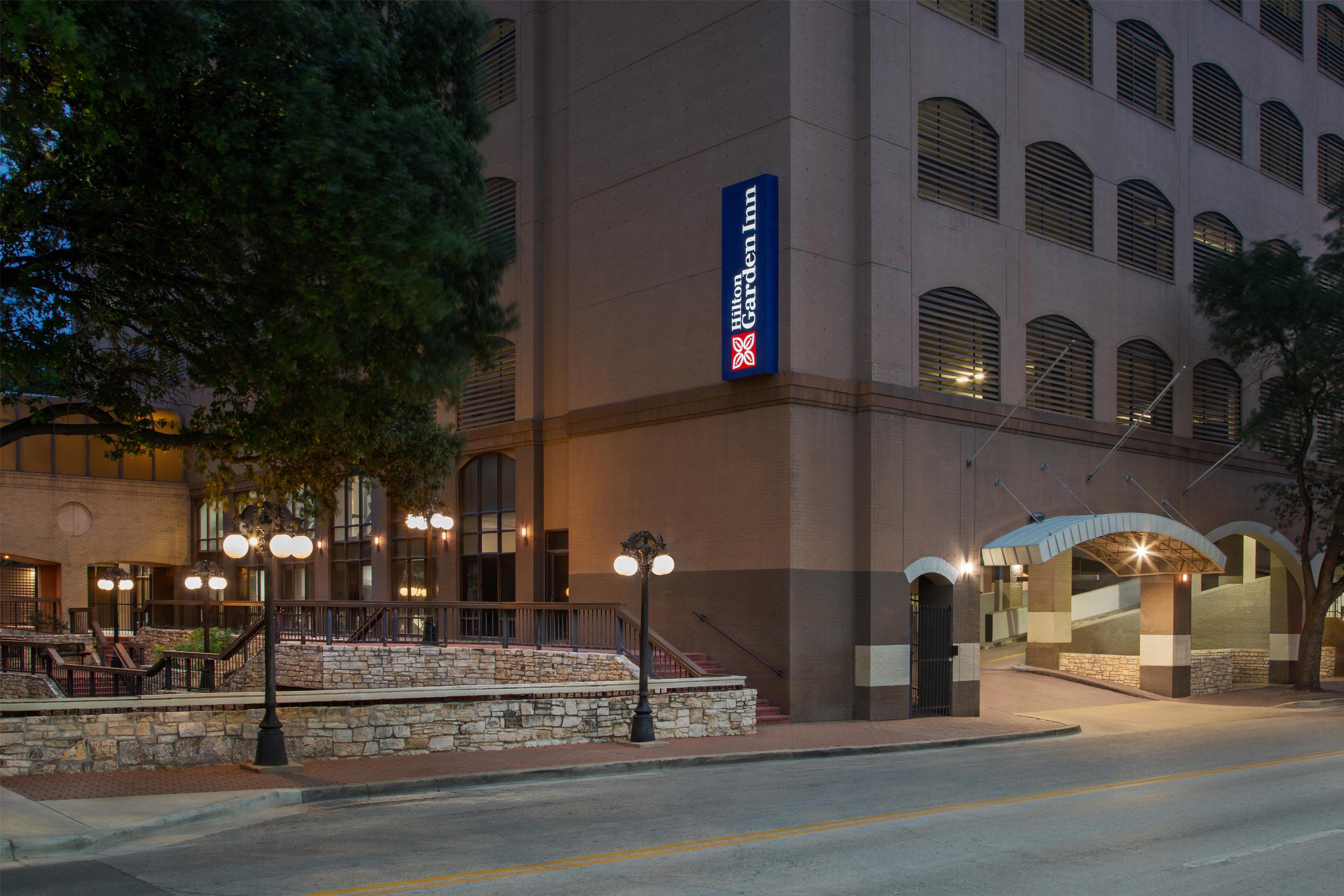 Exterior | Hilton Garden Inn Austin Downtown