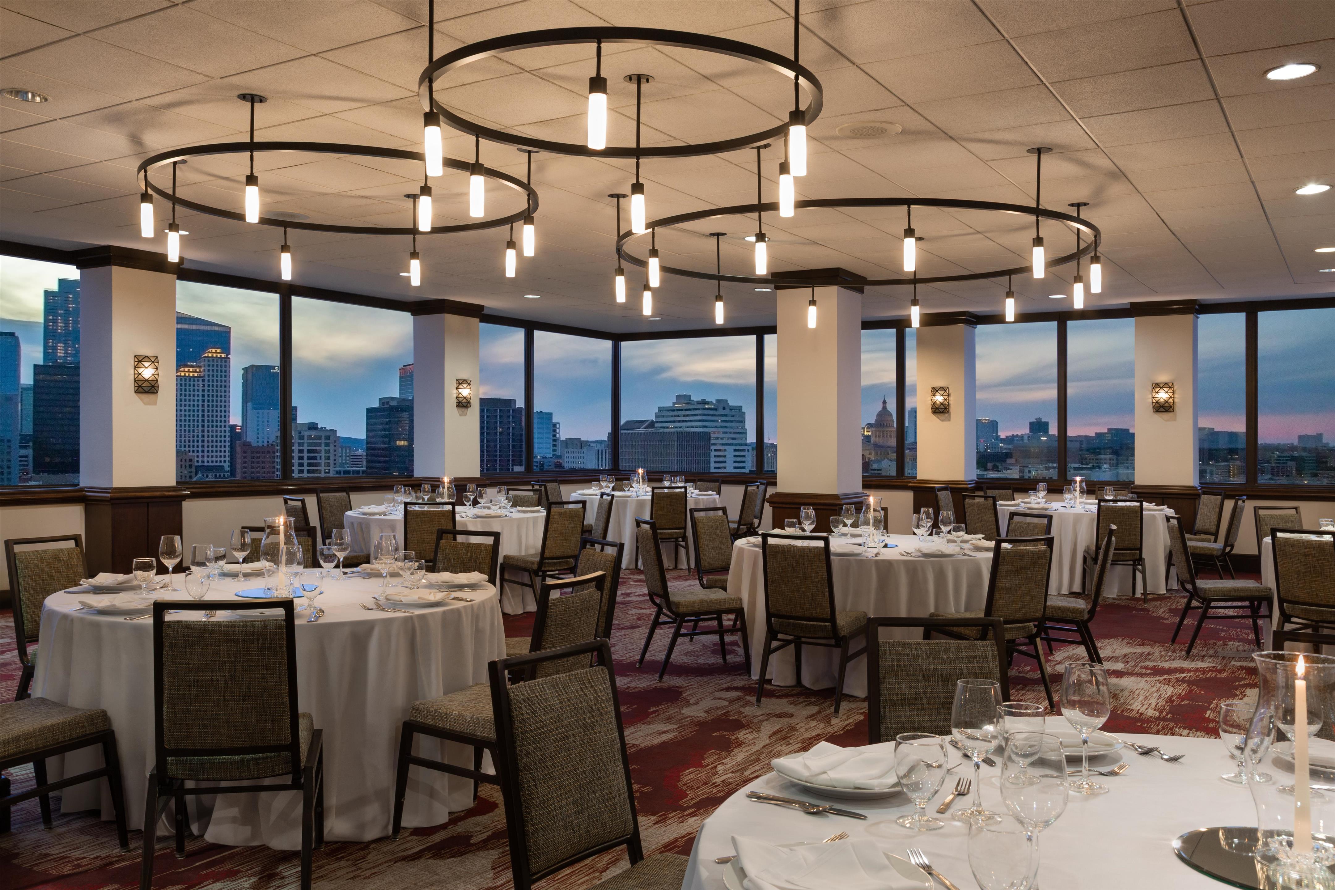 Restaurant | Hilton Garden Inn Austin Downtown