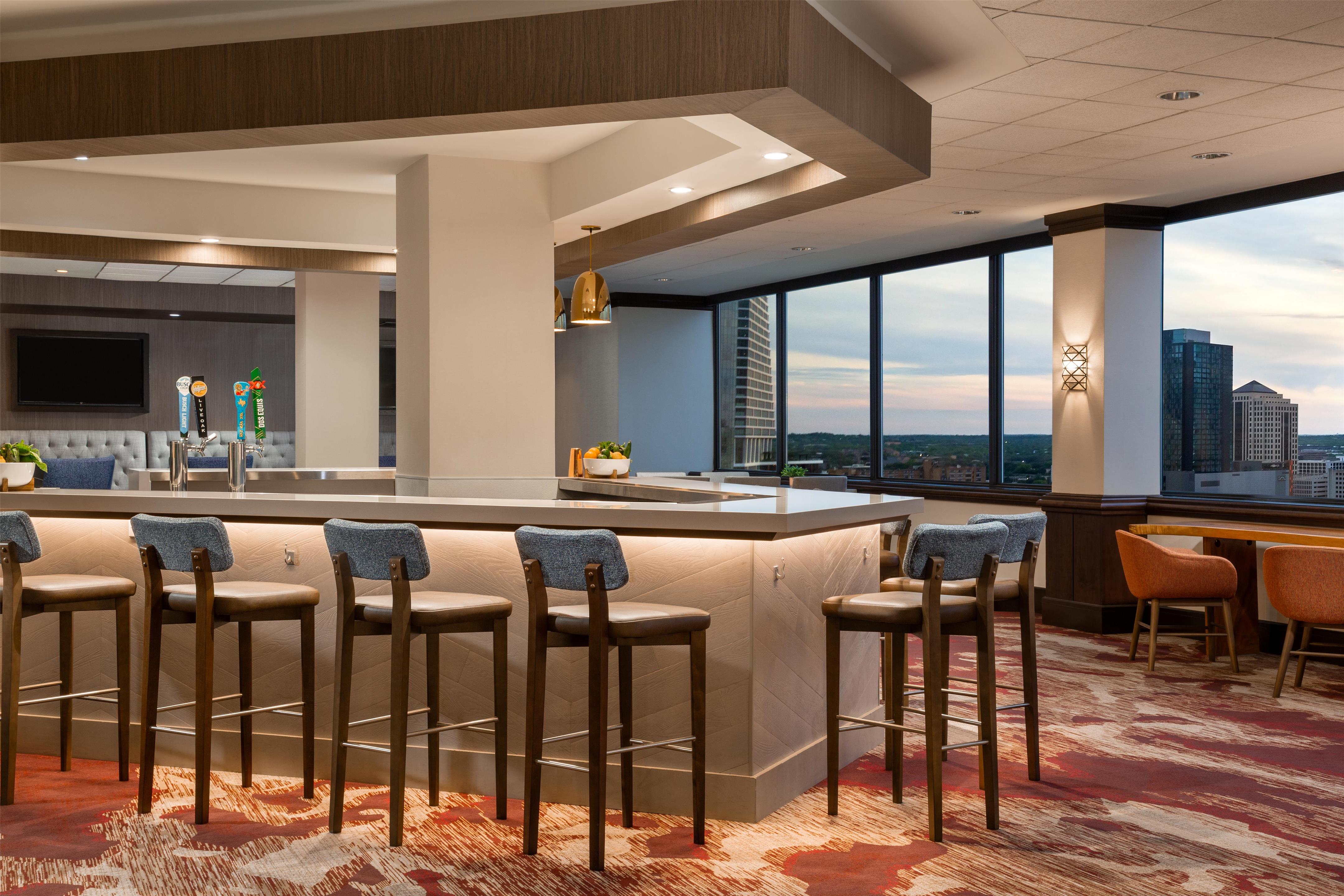 BarLounge | Hilton Garden Inn Austin Downtown