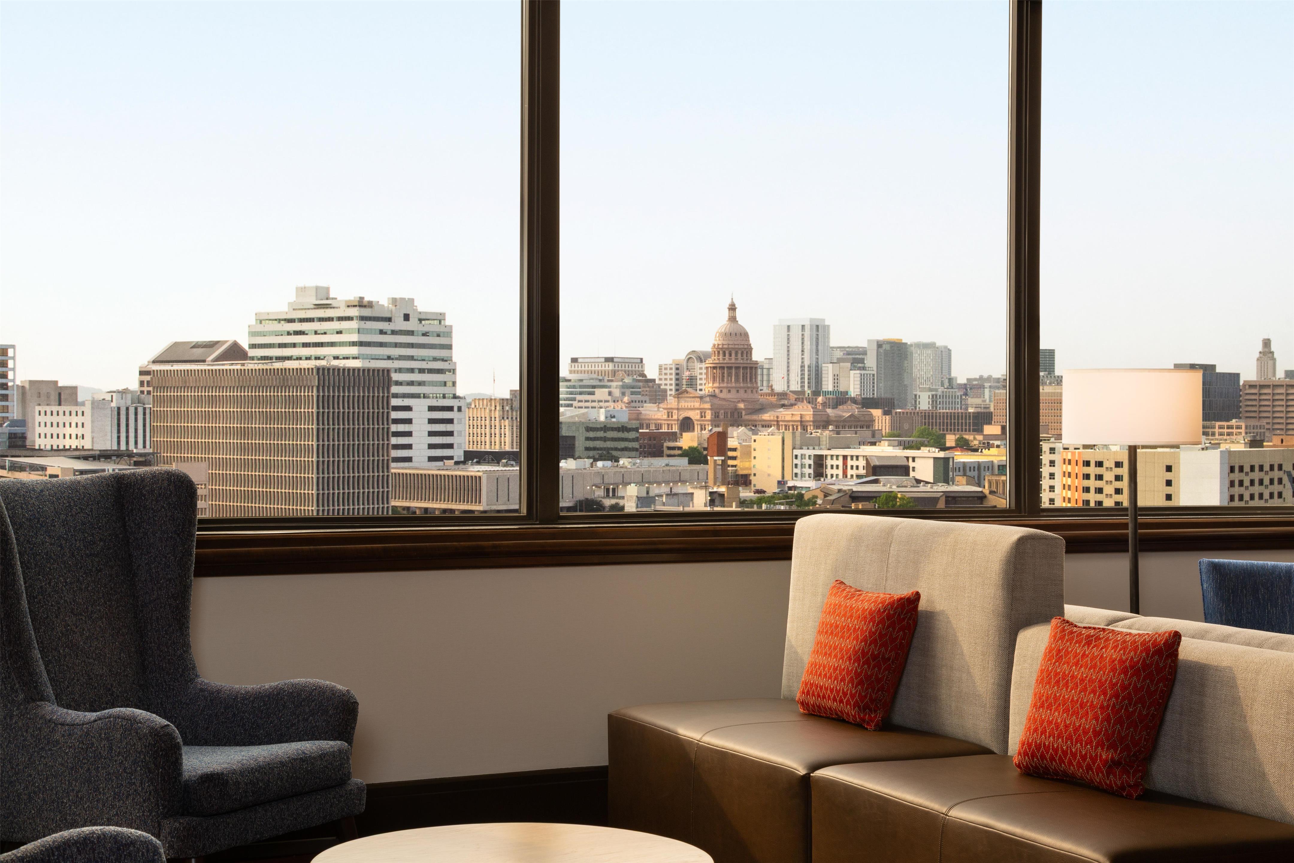 BarLounge | Hilton Garden Inn Austin Downtown