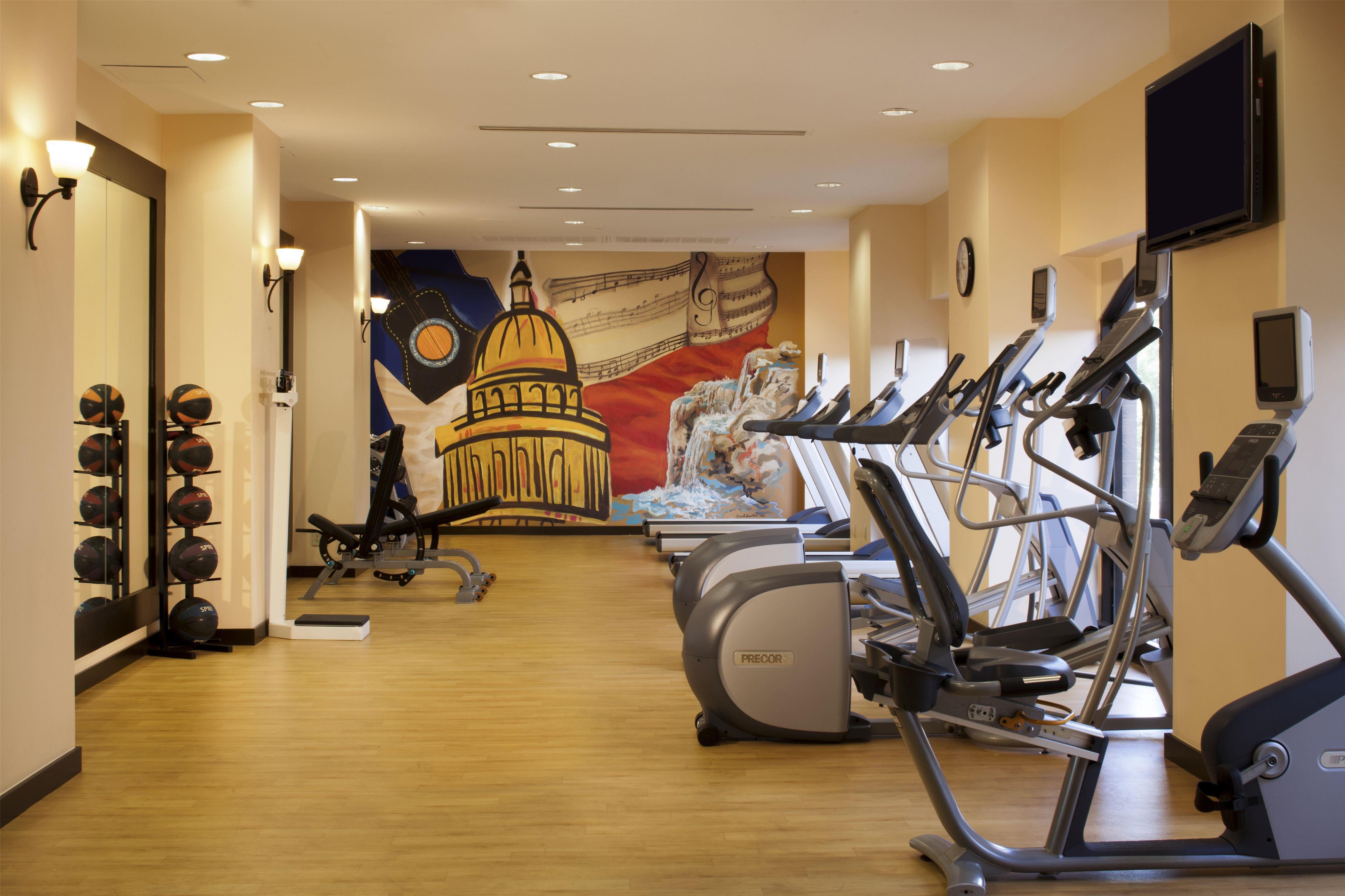 Health club fitness center gym | Hilton Garden Inn Austin Downtown
