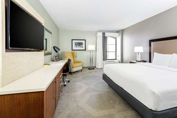  - DoubleTree by Hilton University of Texas Austin - I-35, Exit 235A