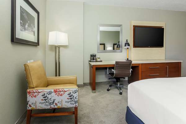  - DoubleTree by Hilton University of Texas Austin - I-35, Exit 235A