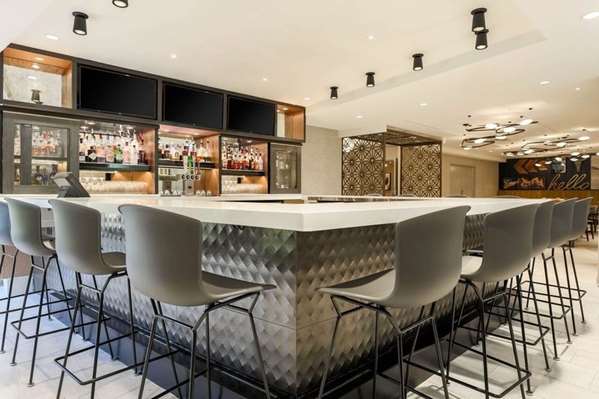 Bar - DoubleTree by Hilton University of Texas Austin - I-35, Exit 235A