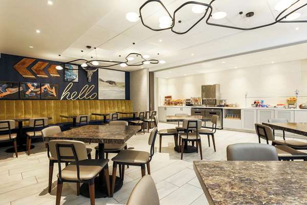 Amenities - DoubleTree by Hilton University of Texas Austin - I-35, Exit 235A
