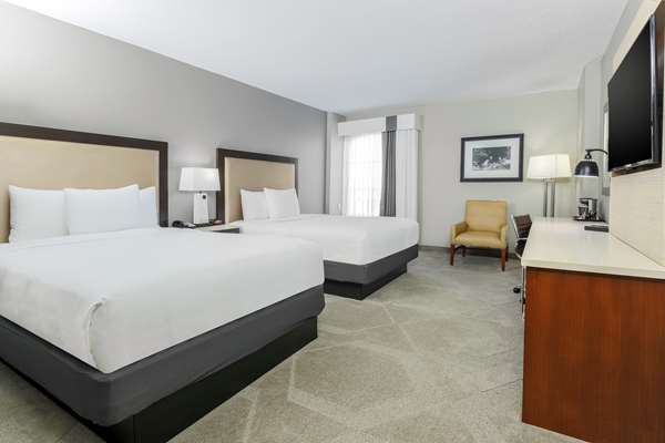  - DoubleTree by Hilton University of Texas Austin - I-35, Exit 235A
