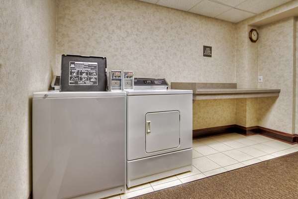  - Hampton Inn Marion - I-40, Exit 85