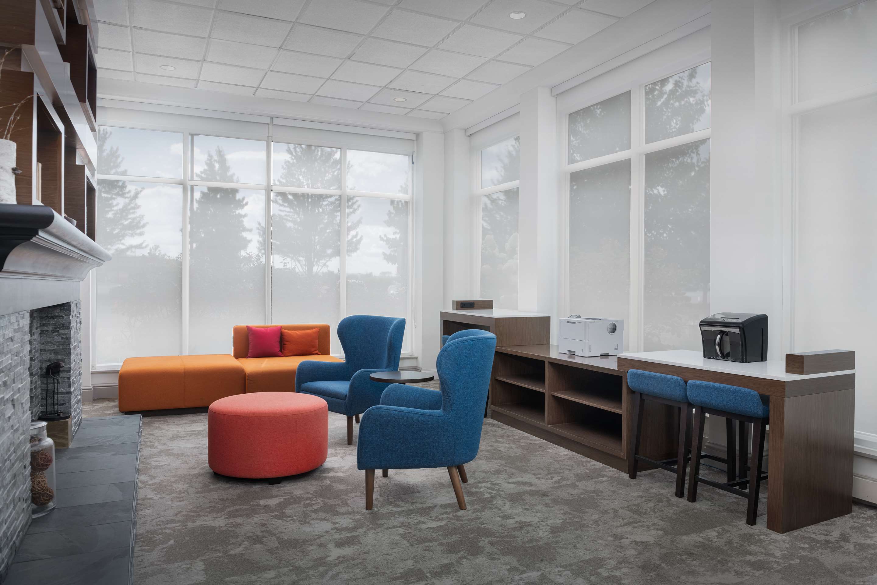 Lobby | Hilton Garden Inn Wilkes Barre