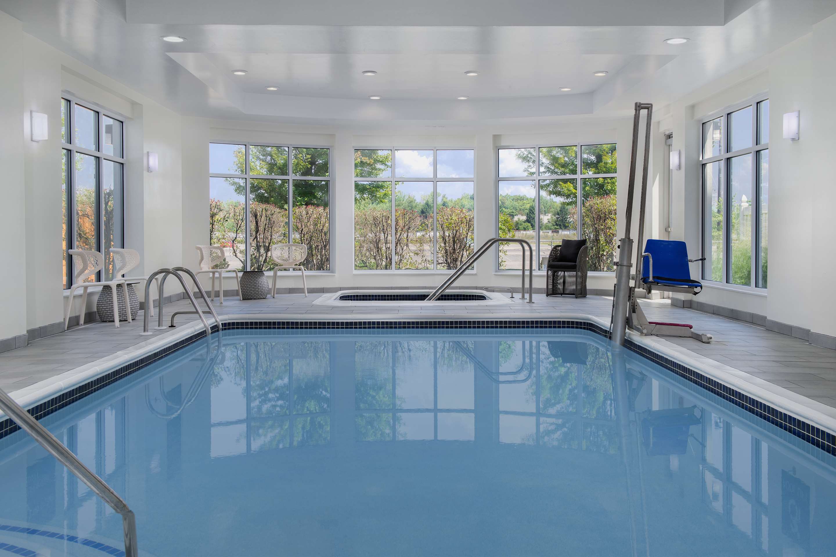 Pool | Hilton Garden Inn Wilkes Barre