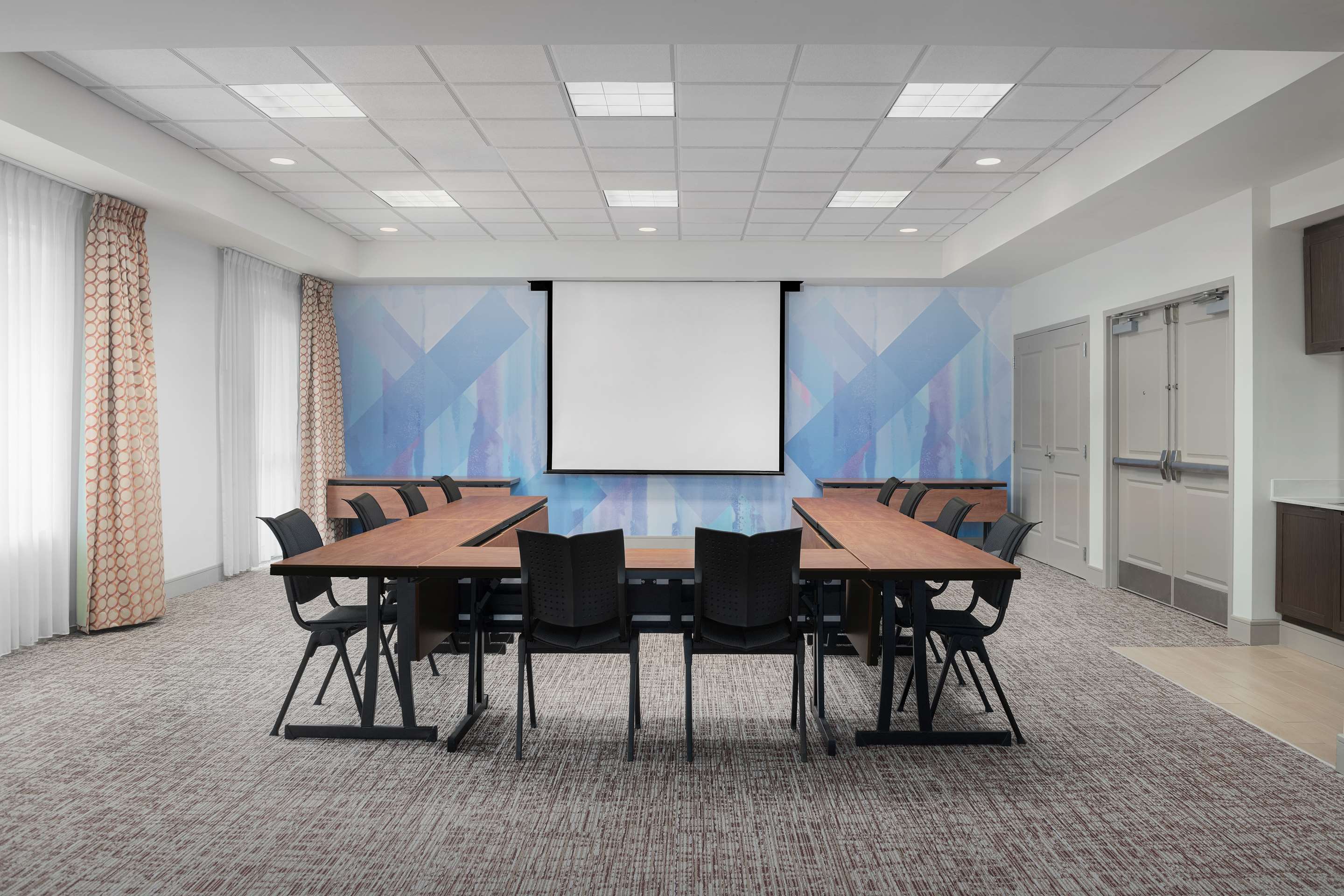 Meeting Room | Hilton Garden Inn Wilkes Barre