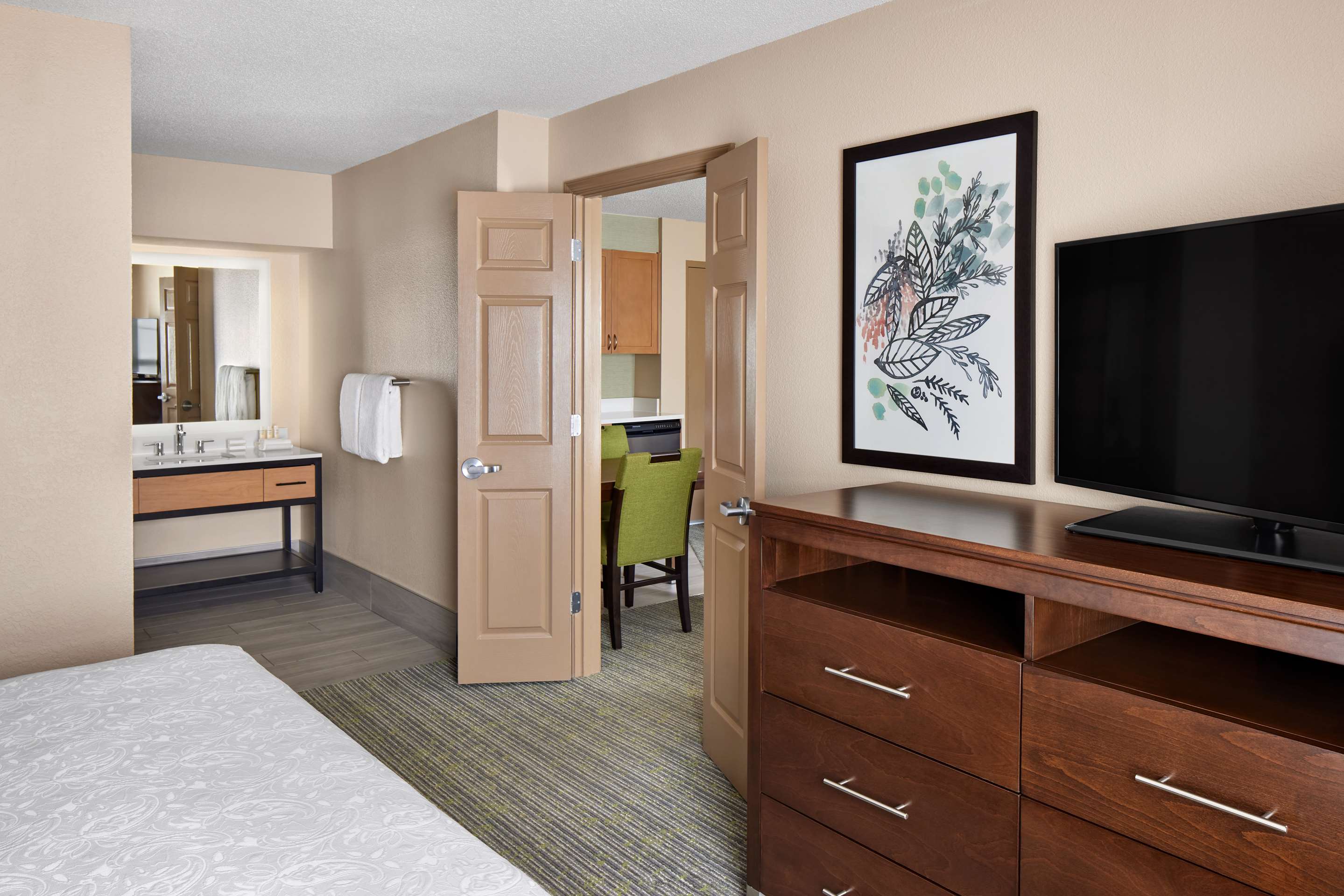 Guest room