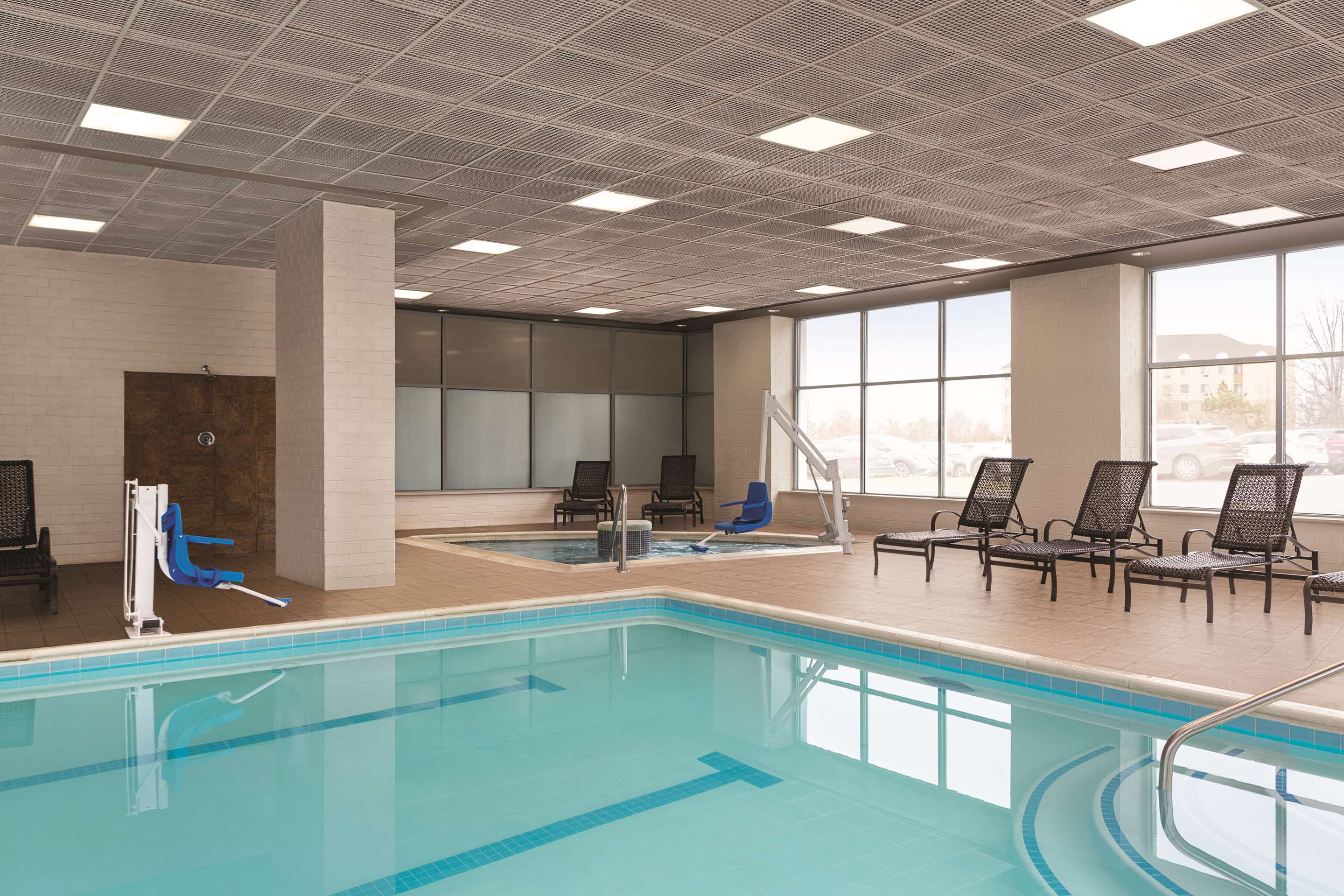 Pool | Embassy Suites by Hilton Baltimore at BWI Airport